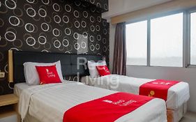 RedLiving Apartemen Star Semarang - Sky Tower Lantai 22